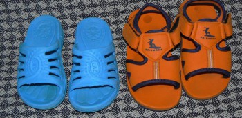 Пакет обуви ( сандали + шлёпки) р.25 (15,5 см) -100р