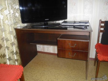 Стол письменный компьтерный журнальный.jpg